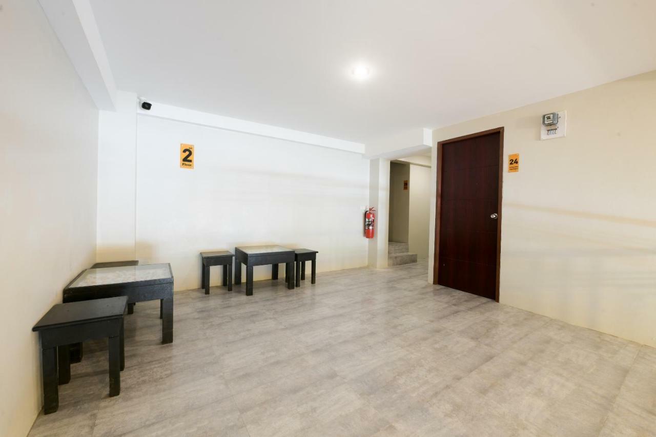 Oyo 347 Southside Residence Pattaya Exterior photo